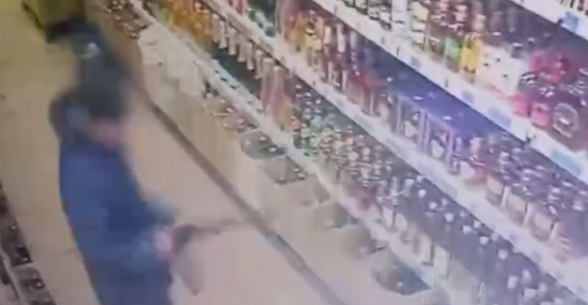 В Донецке предотвращена стрельба в супермаркете