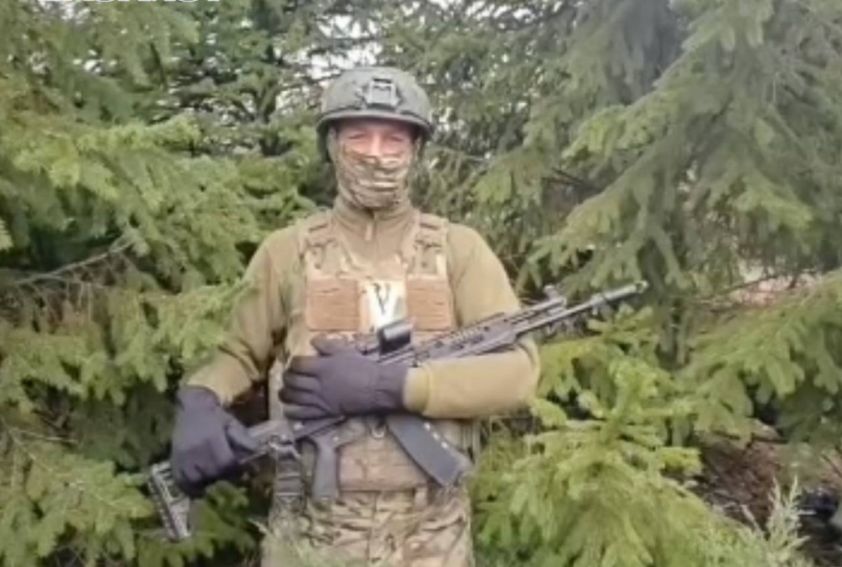 Солдаты 656-го полка поздравили матерей с Днем матери