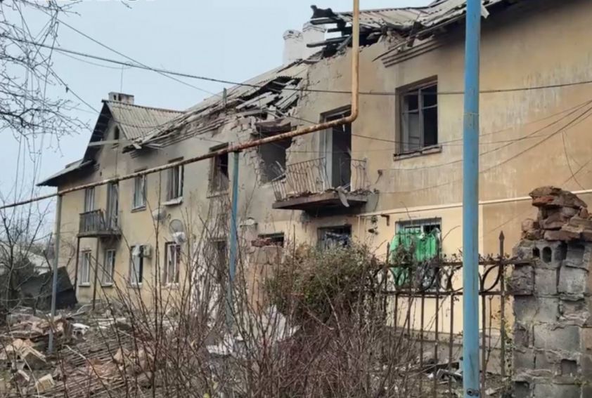 В Донецке разрушен жилой дом после атаки дрона