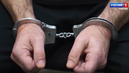 В Симферополе мужчина приговорили к тюремному заключению за нападение топором