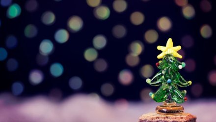 Симферополь готовится к Новому году: город преображается яркими огнями