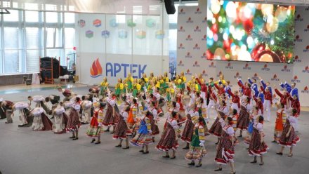 В Артеке отметили Рождество масштабным праздником ‘Рождественский переполох’