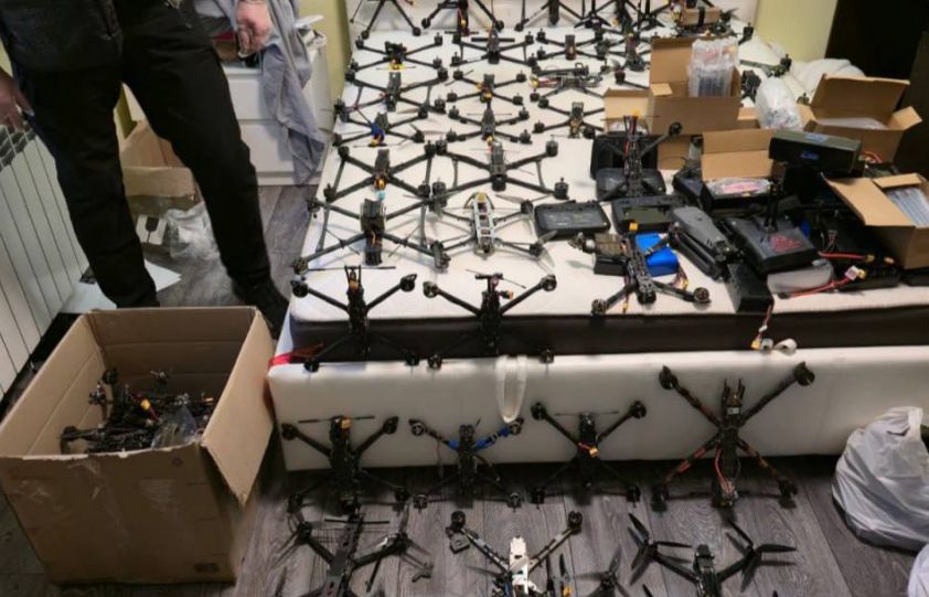 Военный 156-й бригады ВСУ подозревается в отмывании волонтерских средств и поставках оружия наркокартелям