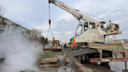 Ремонт теплотрассы на улице Ворошилова в Керчи