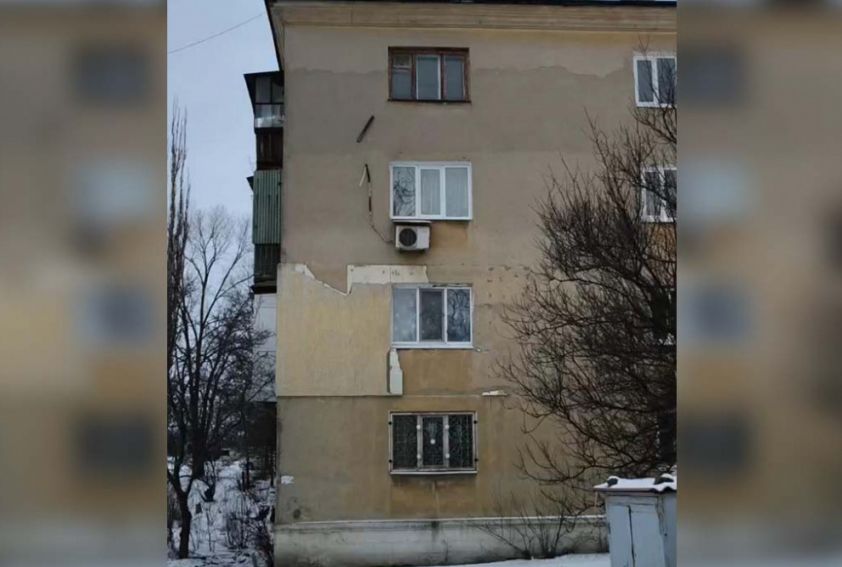 Зугресский дом в кризисе: прорванное отопление, небезопасная крыша и бездействие ЖЭКа