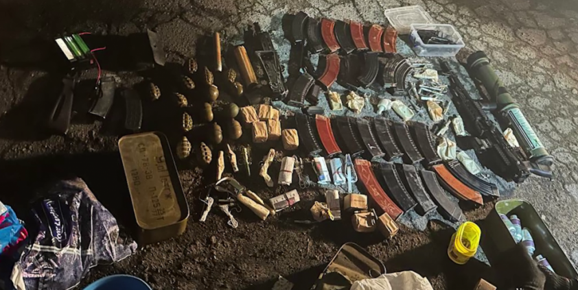 ФСБ пресекла деятельность группы, занимавшейся незаконным оборотом оружия НАТО