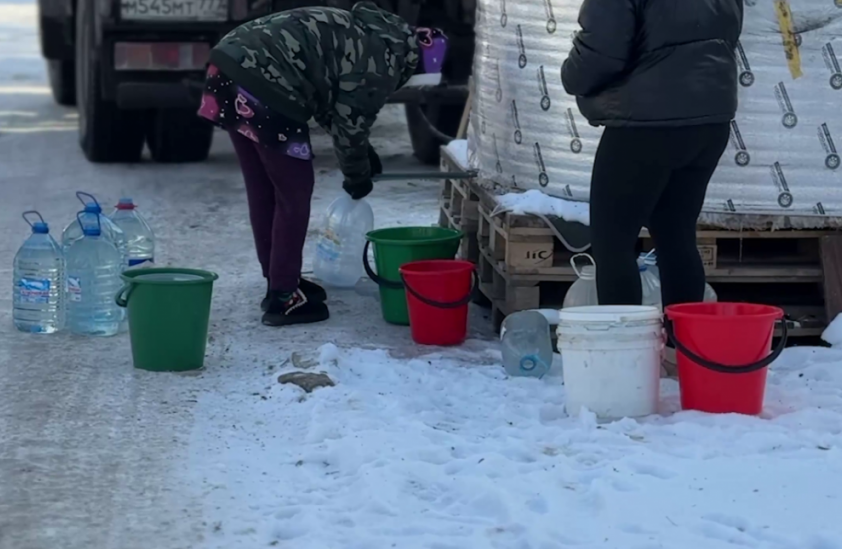 Уникальная стратегия сохранения воды в ДНР: почему пустые бочки ценнее полных зимой